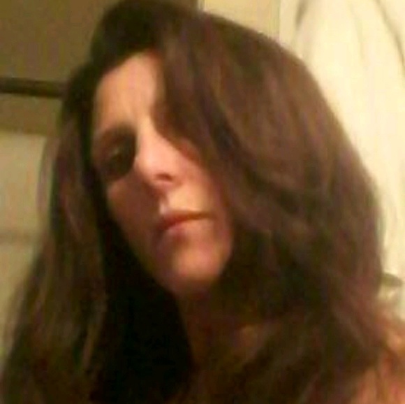 Meet your Posher, Deena - Picture 1 of 1